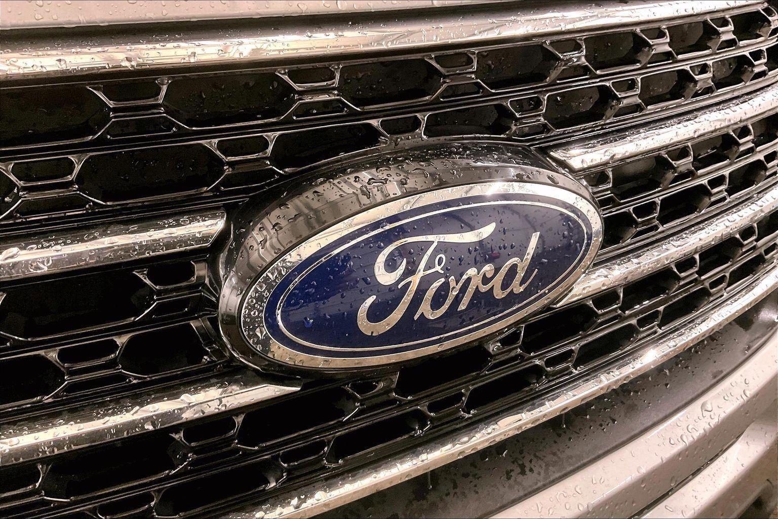 Certified 2021 Ford Explorer XLT image 30