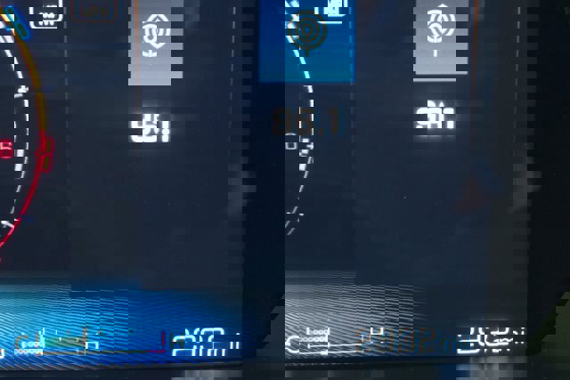 Used 2026 Chevrolet Colorado ZR2 w/ Technology Package image 32