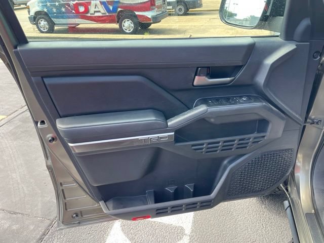 Used 2025 Toyota Tacoma TRD Sport AWD/4WD image 13
