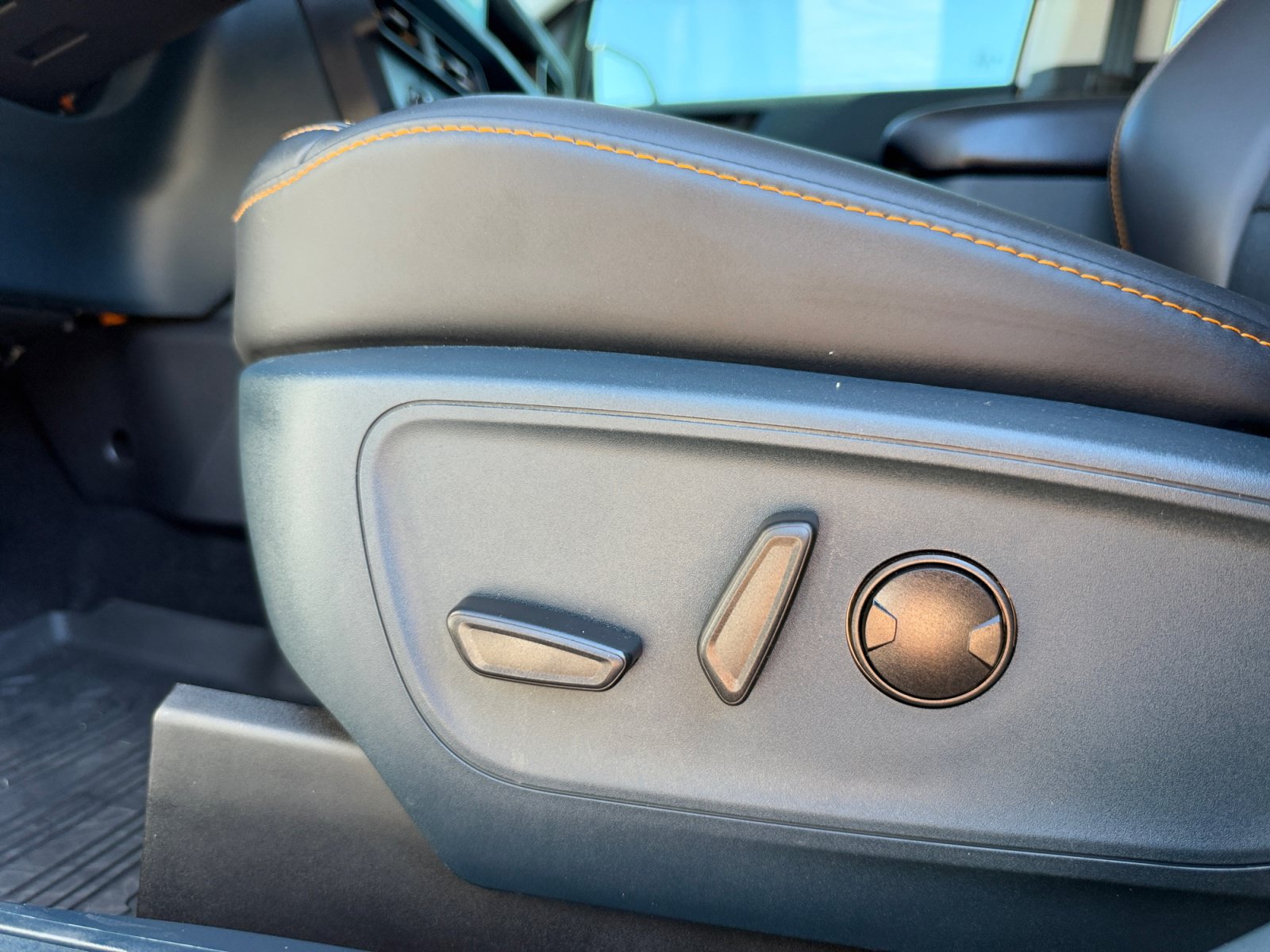 Certified 2025 Ford Maverick Tremor AWD/4WD image 20