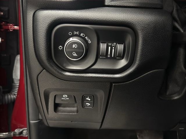 Used 2021 RAM 1500 Laramie AWD/4WD image 17