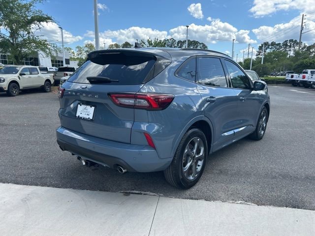 Certified 2023 Ford Escape ST-Line w/ Tech Pack #1 FWD image 4