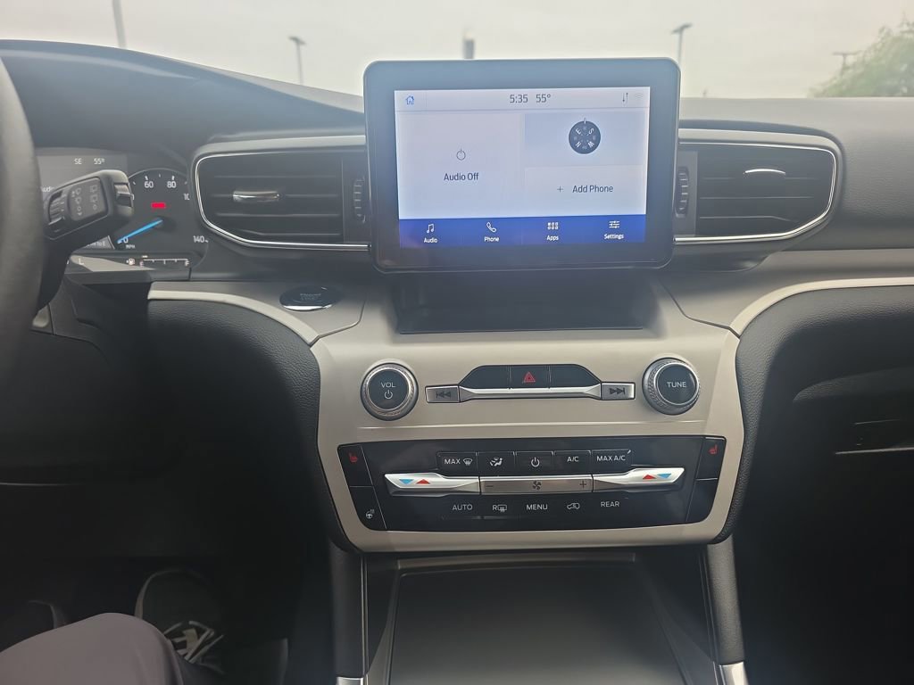 Certified 2024 Ford Explorer XLT w/ Equipment Group 202A image 30