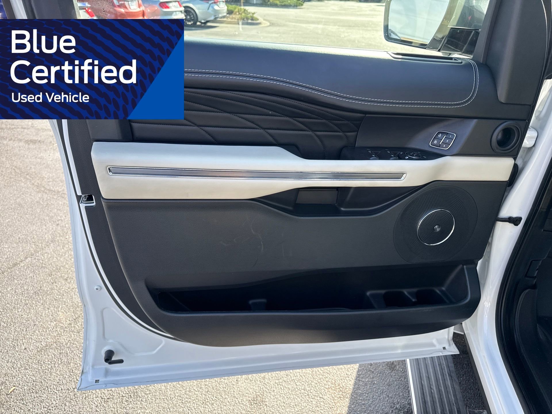 Certified 2020 Ford Expedition Platinum image 13