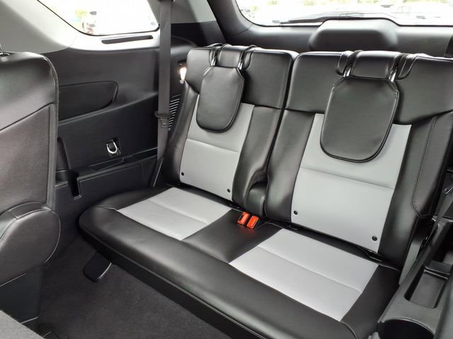 Certified 2024 Ford Explorer XLT w/ Equipment Group 202A AWD/4WD image 8