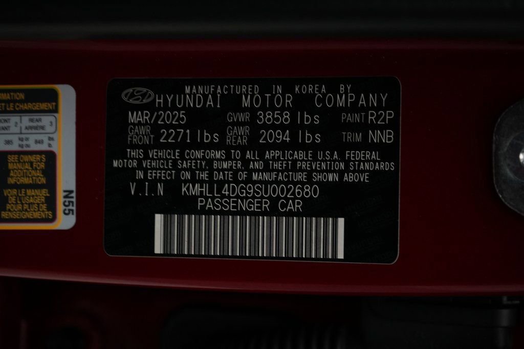 Used 2025 Hyundai Elantra SE image 22