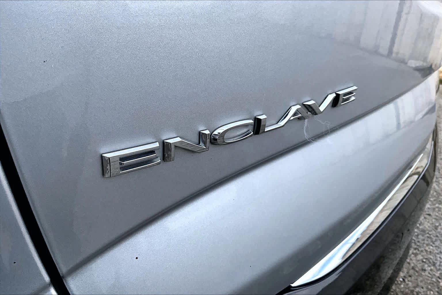 Used 2020 Buick Enclave Essence FWD image 10