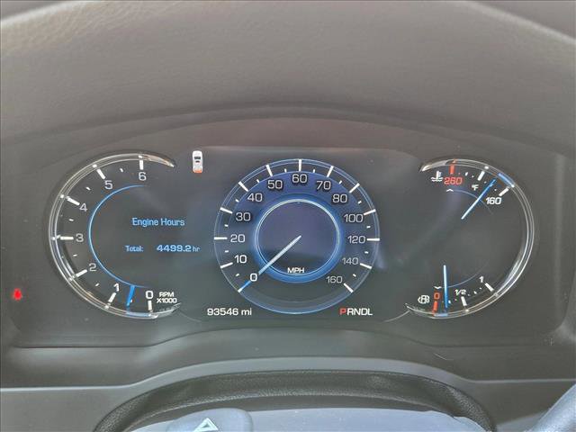 Used 2018 Cadillac Escalade Premium Luxury RWD image 11