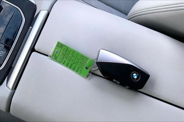 Used 2024 BMW X5 sDrive40i w/ Parking Assistance Package image 14