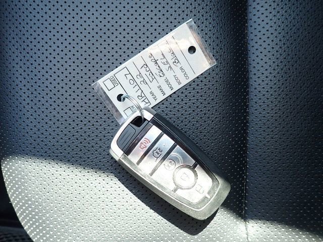 Certified 2022 Ford Escape SEL image 30