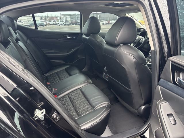 Used 2020 Nissan Maxima Platinum w/ Sport Mat Group image 10