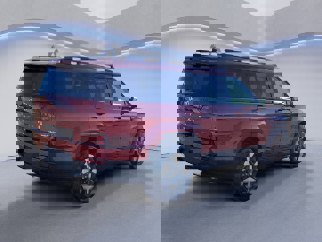 Used 2025 Hyundai Santa Fe SEL image 5