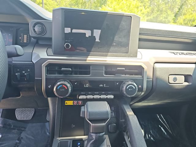 Used 2024 Toyota Tacoma SR5 AWD/4WD image 19