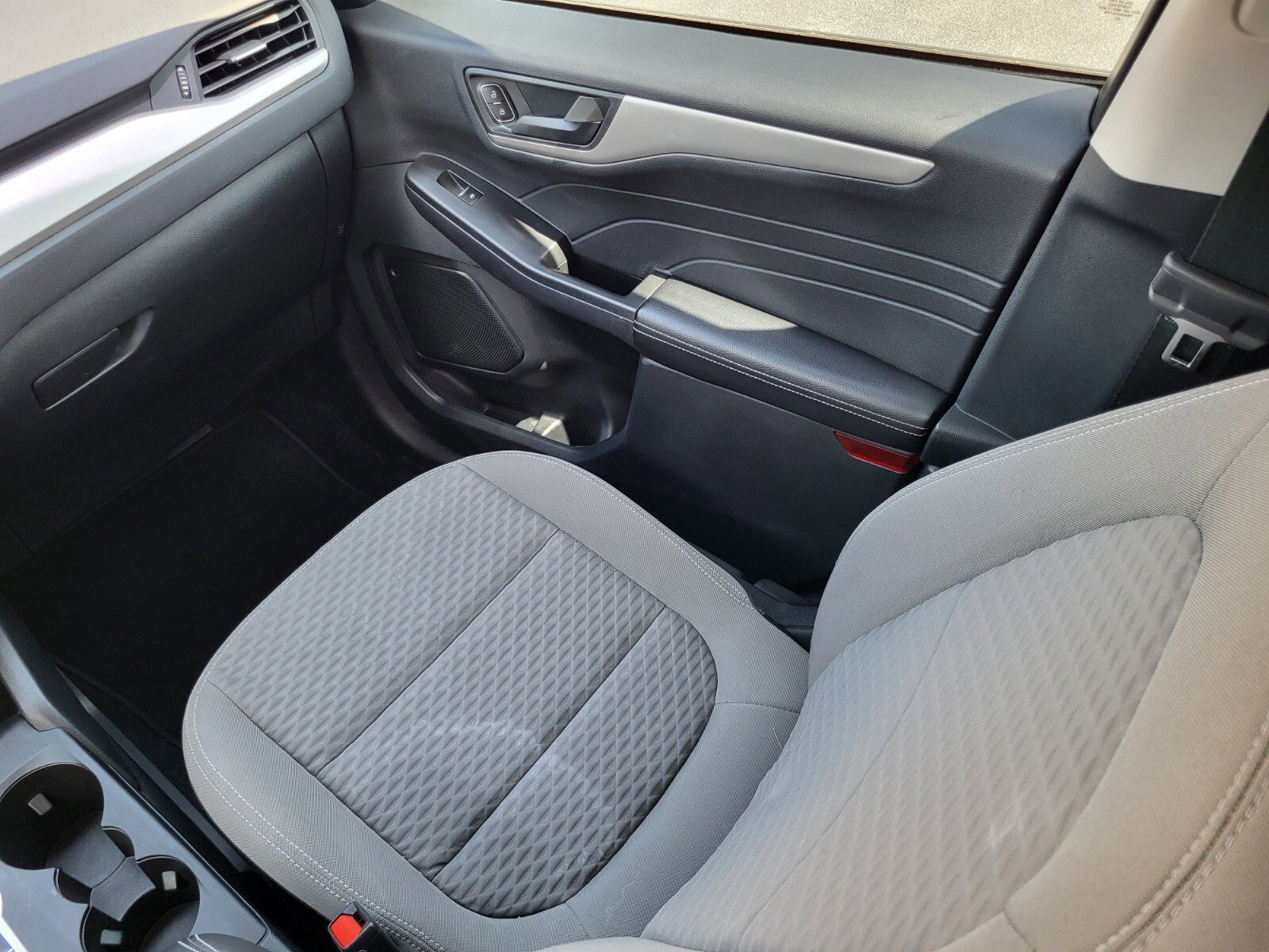 Certified 2022 Ford Escape SE image 16