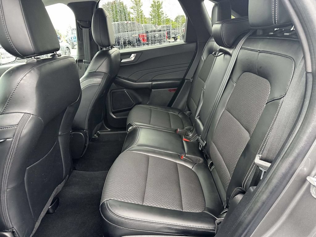Certified 2023 Ford Escape SE FWD image 12