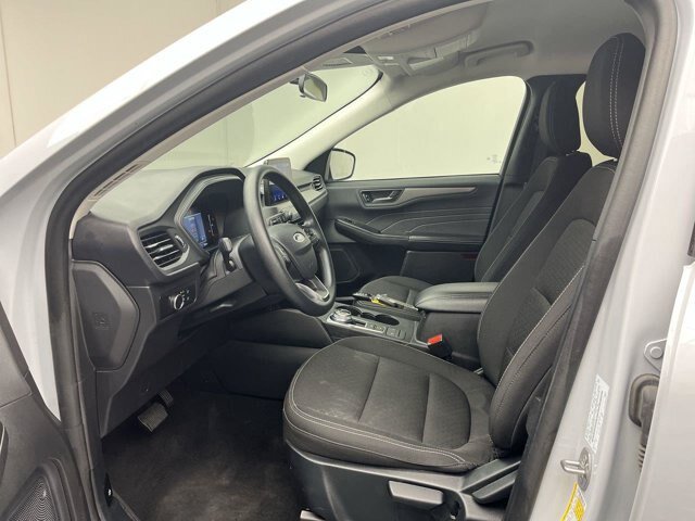 Certified 2025 Ford Escape Active AWD/4WD image 3