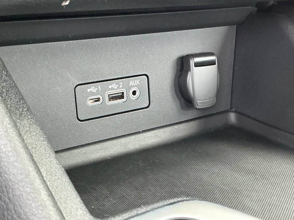 Used 2021 Nissan Sentra SV FWD image 40
