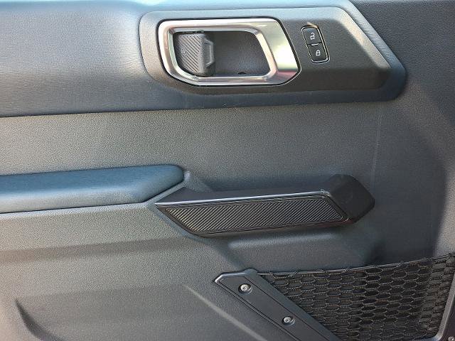 Certified 2025 Ford Bronco Heritage Edition image 12