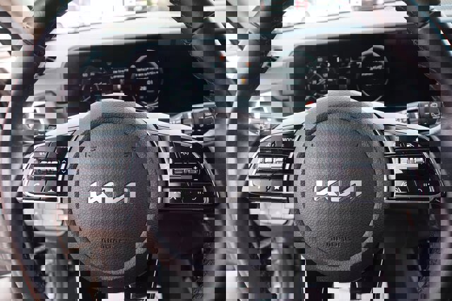 Used 2024 Kia Seltos EX image 21