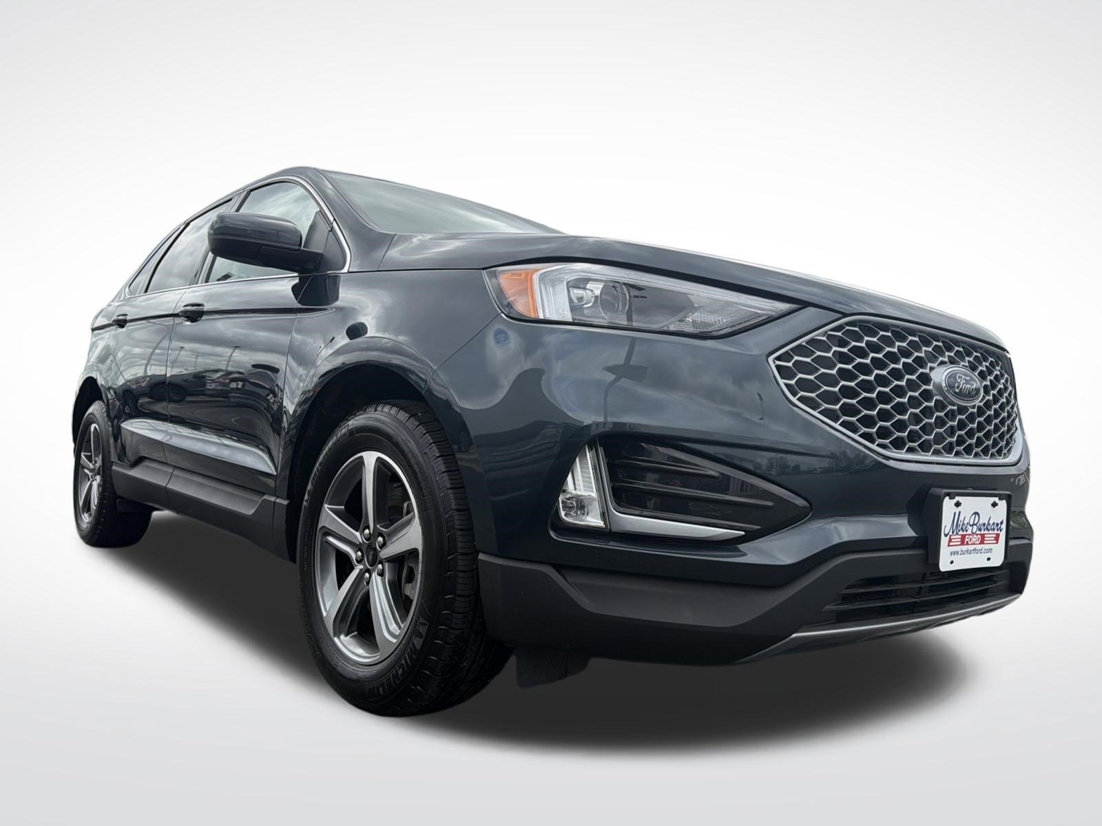 Certified 2024 Ford Edge SEL w/ Convenience Package AWD/4WD image 5