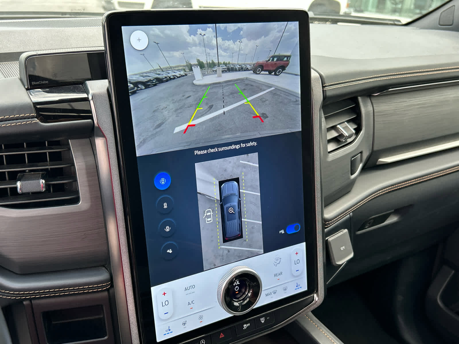 Certified 2024 Ford Expedition Max Platinum image 42