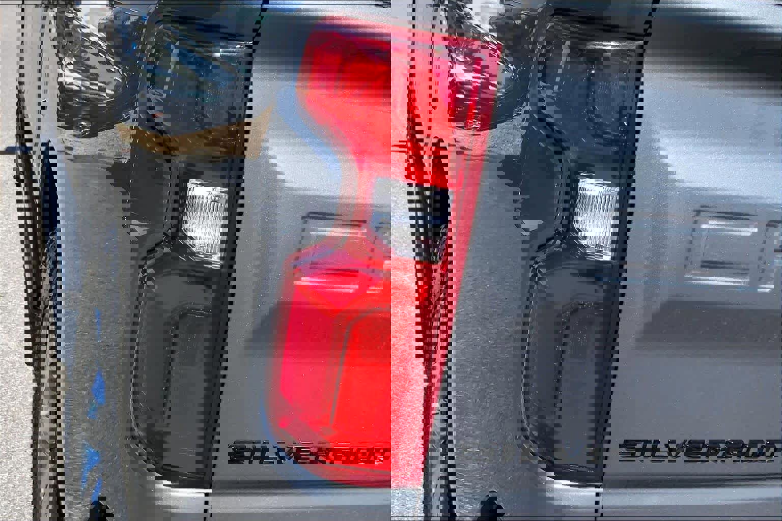 Used 2021 Chevrolet Silverado 1500 High Country w/ LPO, Dark Essentials Package image 29