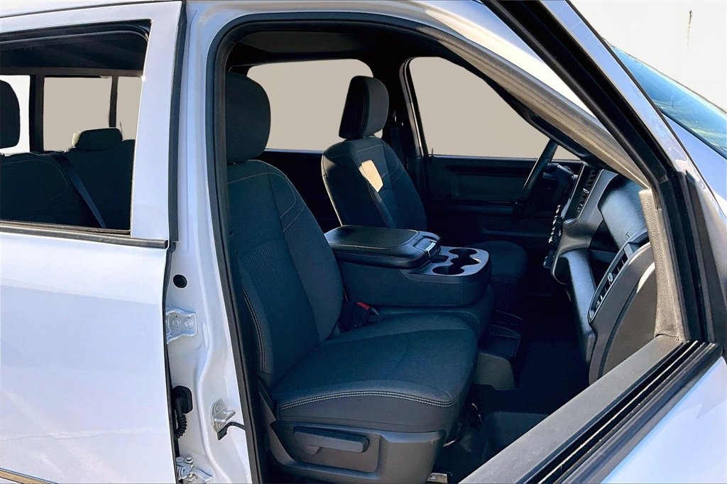 Used 2024 RAM 2500 Tradesman w/ Chrome Appearance Group image 7