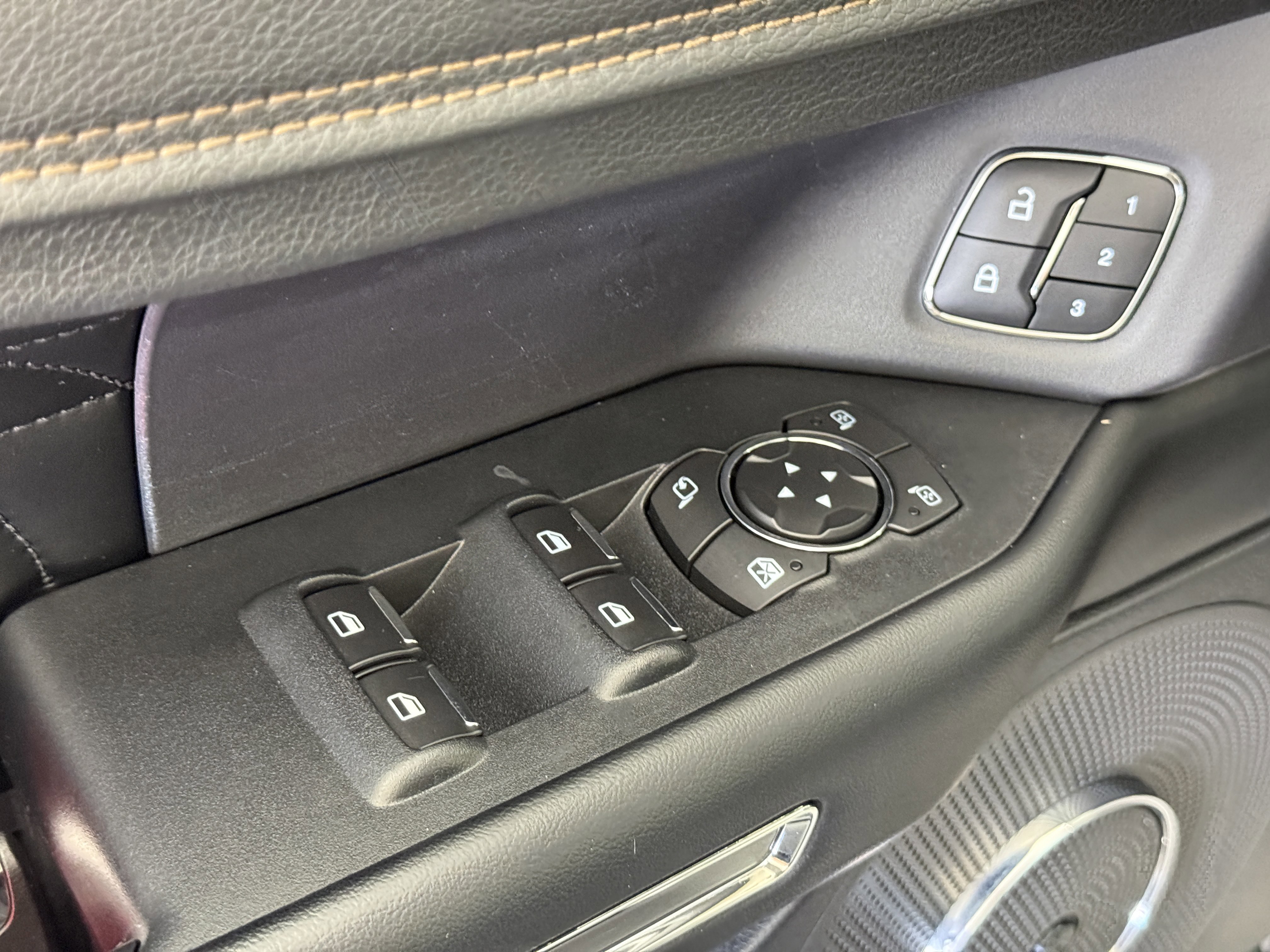 Certified 2018 Ford Expedition Max Platinum image 15