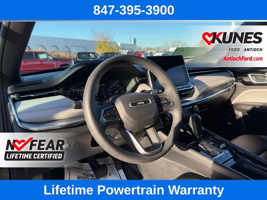 Used 2024 Jeep Compass Limited image 31