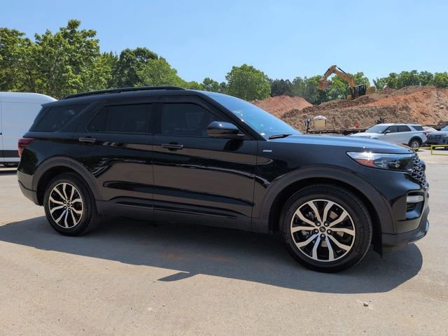 Certified 2022 Ford Explorer ST-Line w/ Class IV Trailer Tow Package RWD image 7