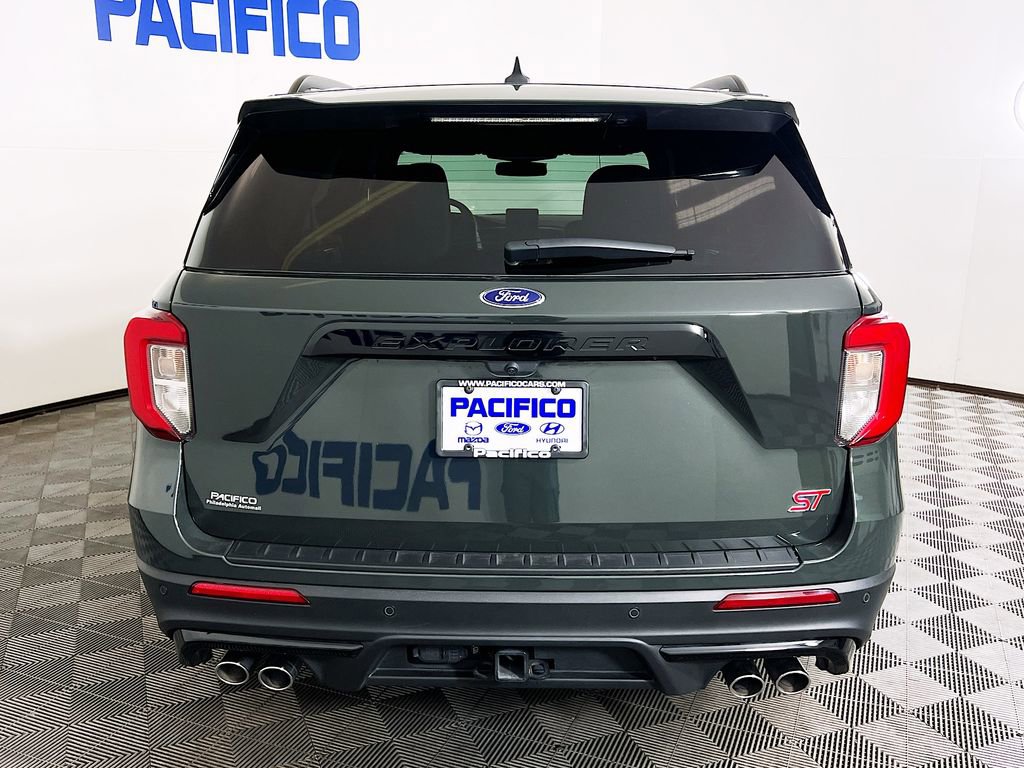 Certified 2024 Ford Explorer ST w/ Equipment Group 401A AWD/4WD image 6