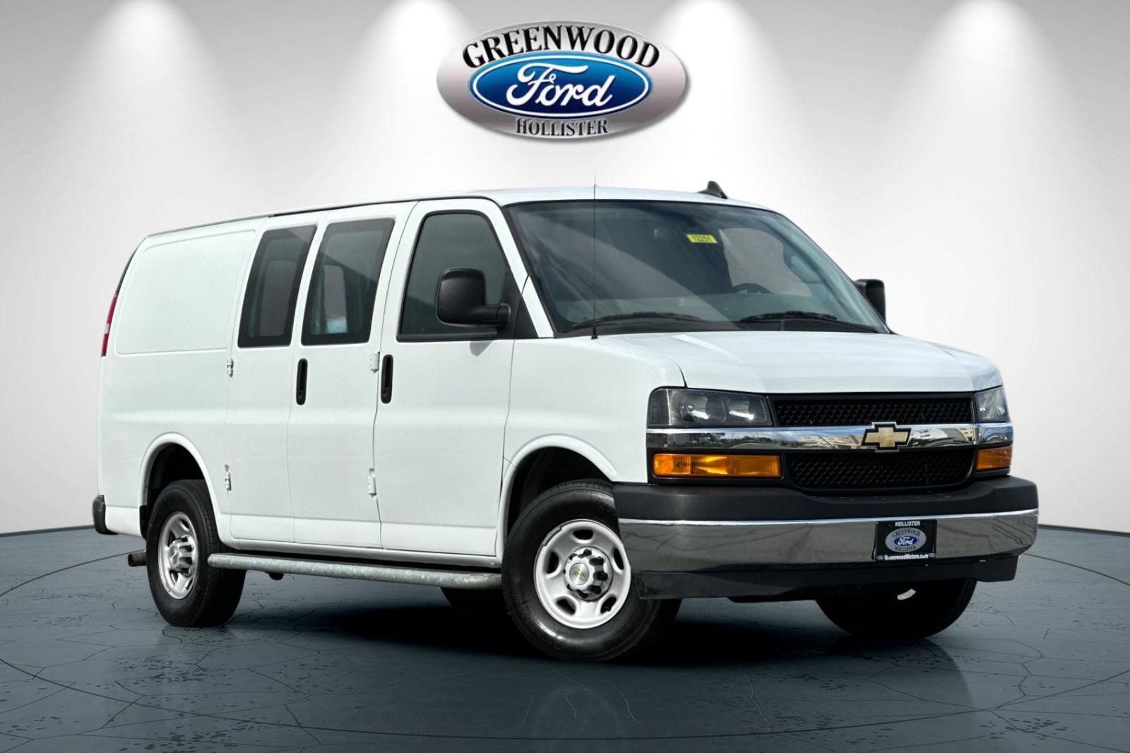 Used 2023 Chevrolet Express 2500 w/ Driver Convenience Package image 2