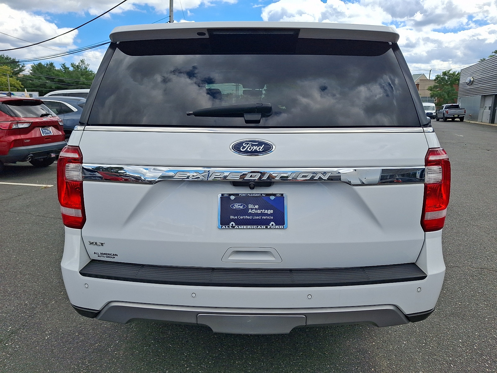 Certified 2020 Ford Expedition XLT w/ Equipment Group 202A AWD/4WD image 9