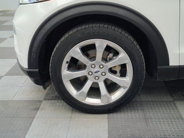 Certified 2020 Ford Explorer Platinum w/ Premium Technology Package AWD/4WD image 14