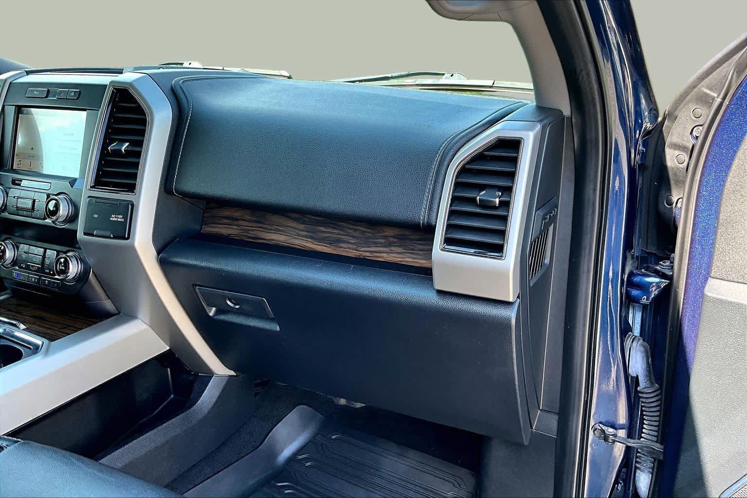 Certified 2019 Ford F150 Lariat w/ Equipment Group 502A Luxury AWD/4WD image 19