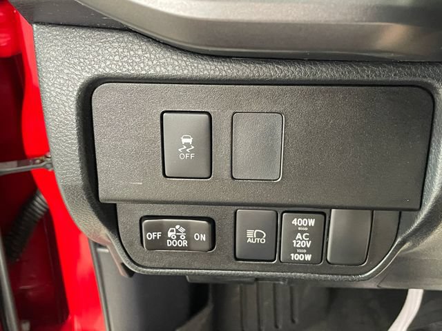 Used 2021 Toyota Tacoma TRD Off-Road w/ Technology Package AWD/4WD image 16