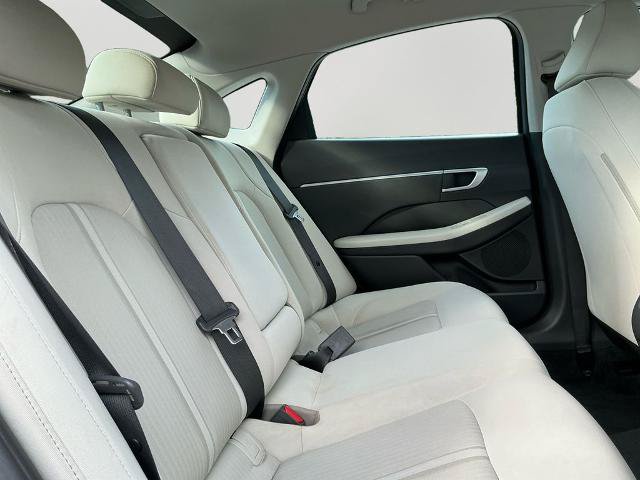 Used 2025 Hyundai Sonata SEL FWD image 13