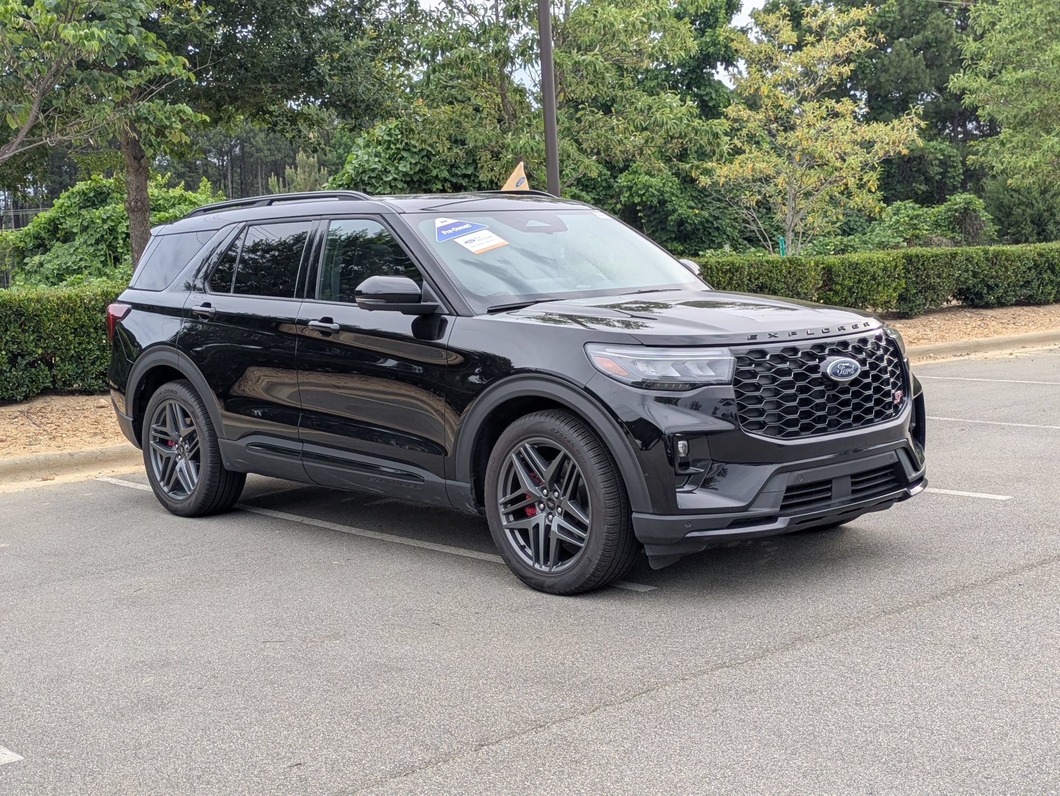 Certified 2025 Ford Explorer ST w/ Sun And Sound Package AWD/4WD image 1