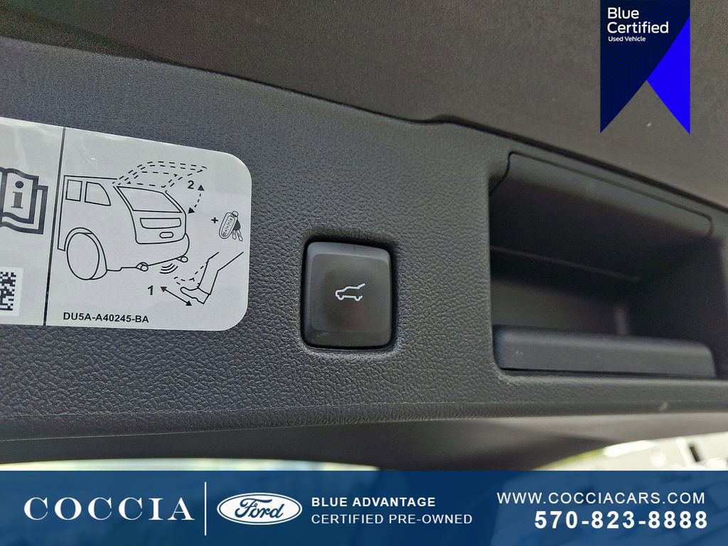 Certified 2020 Ford Escape Titanium AWD/4WD image 30