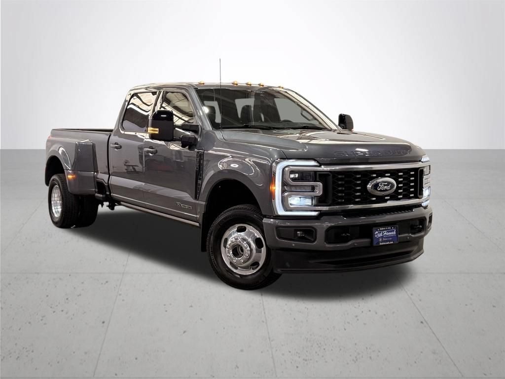 Certified 2025 Ford F350 Platinum AWD/4WD image 8