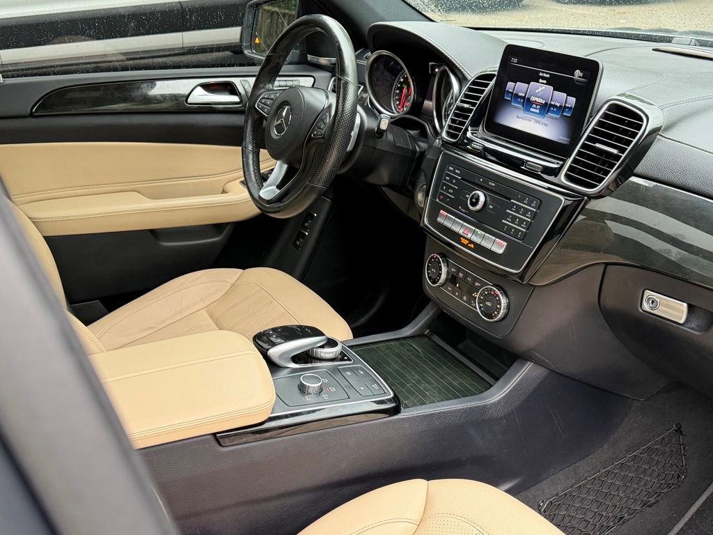 Used 2018 Mercedes-Benz GLS 450 4MATIC image 12