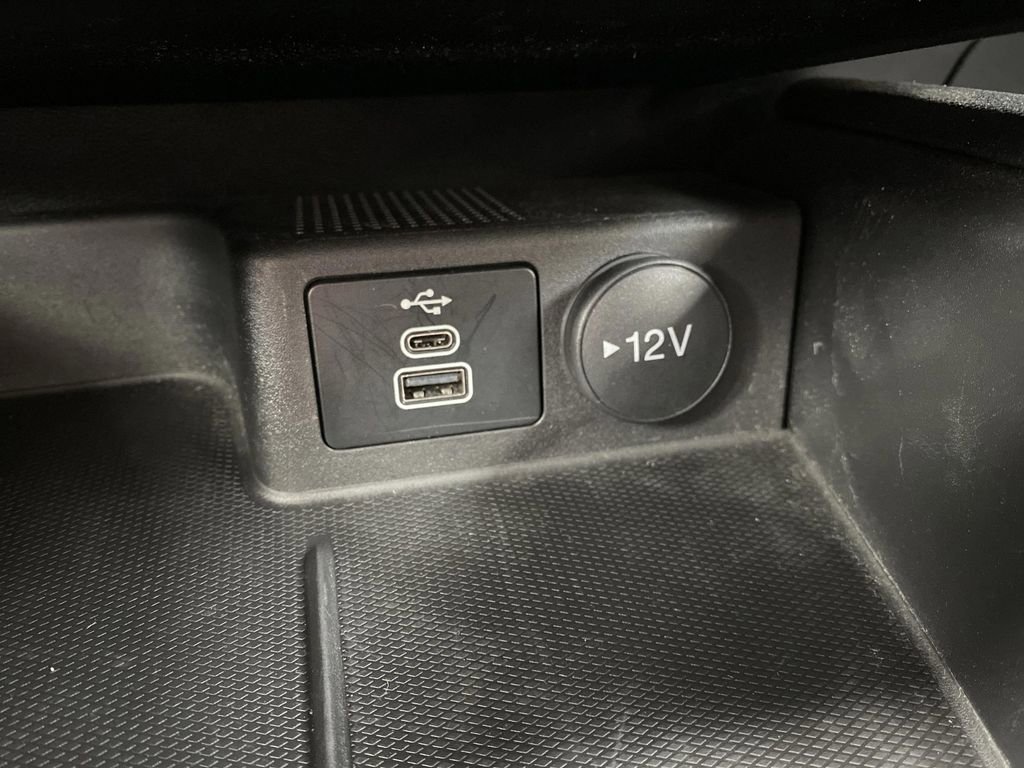 Certified 2025 Ford Escape ST-Line Select image 28