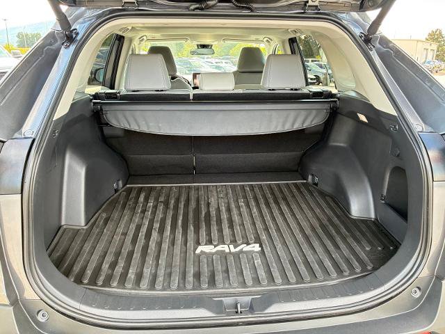 Used 2025 Toyota RAV4 XLE Premium FWD image 16