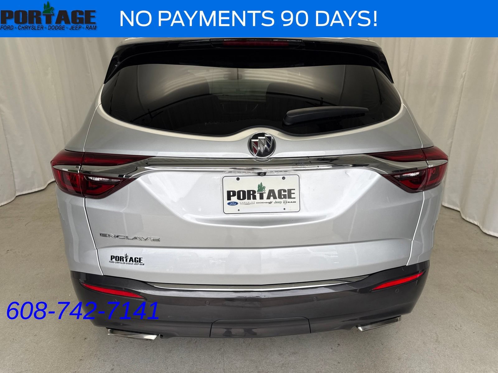 Used 2021 Buick Enclave Essence FWD image 3