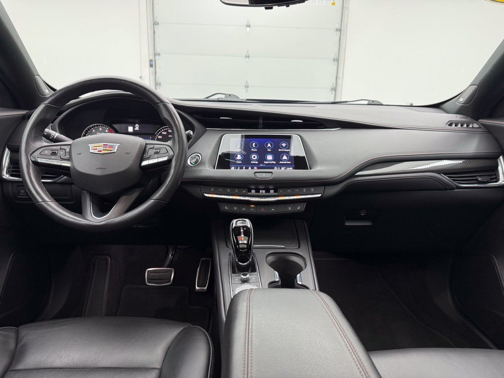 Used 2022 Cadillac XT4 Sport w/ Comfort Package AWD/4WD image 3