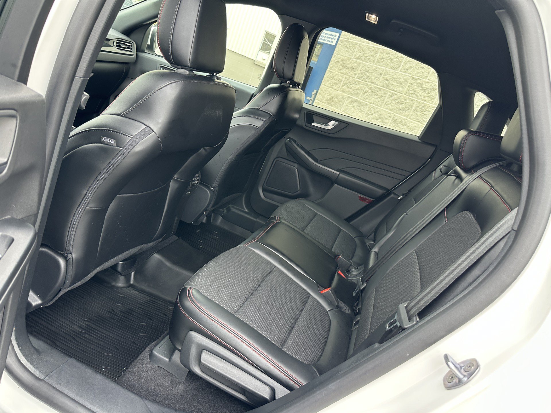 Certified 2024 Ford Escape ST-Line Select w/ Tech Pack #1 AWD/4WD image 10