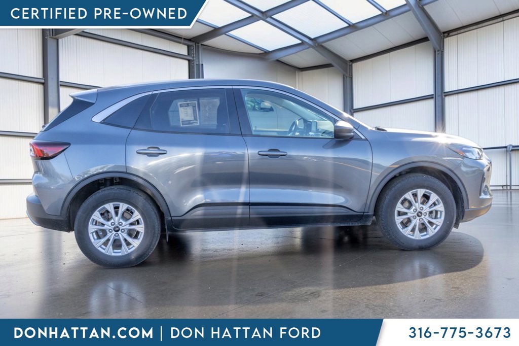 Certified 2023 Ford Escape Active AWD/4WD image 29