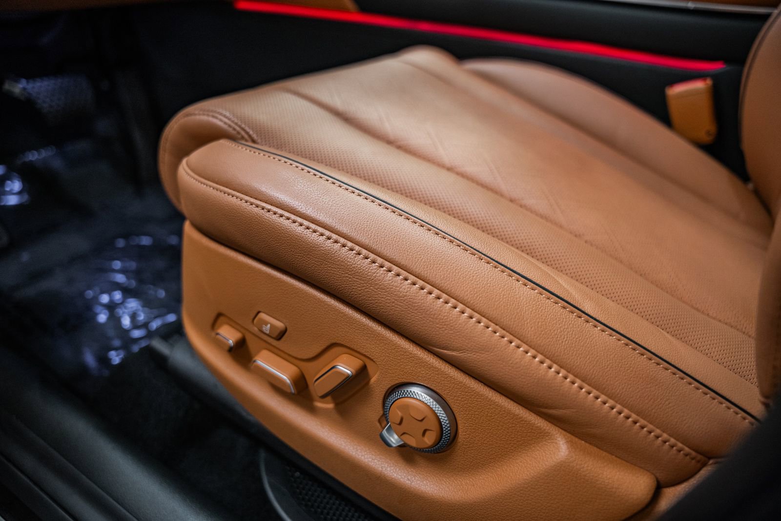 Used 2025 Genesis GV80 2.5T Prestige image 44