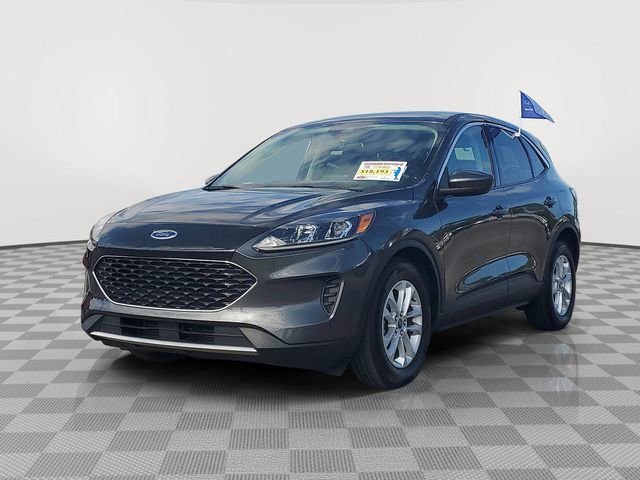 Certified 2020 Ford Escape SE image 2