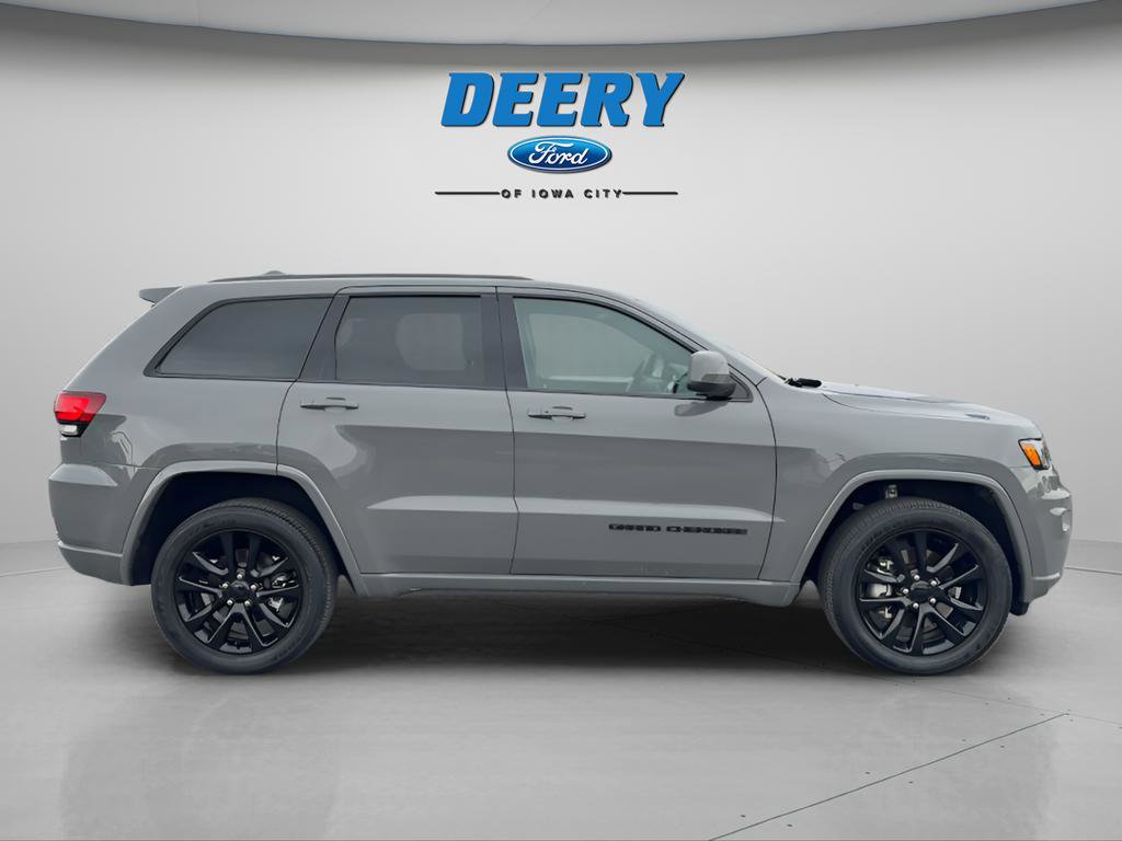 Used 2021 Jeep Grand Cherokee Laredo X AWD/4WD image 8